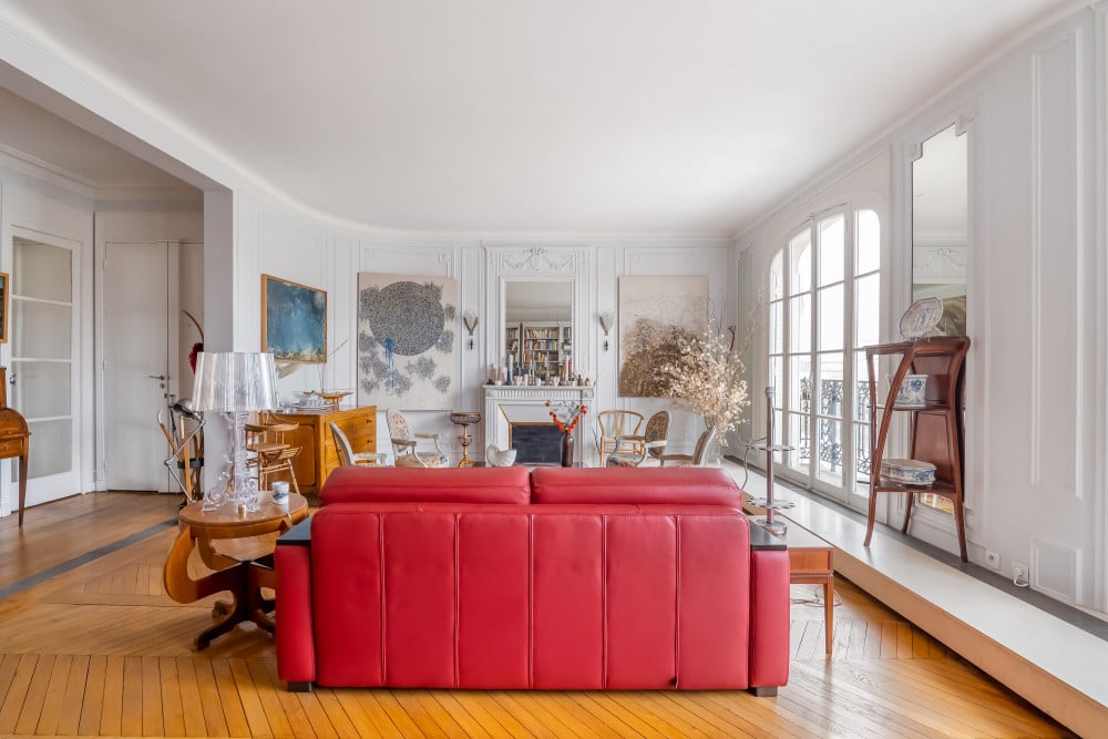 Impressions of the Eiffel Tower