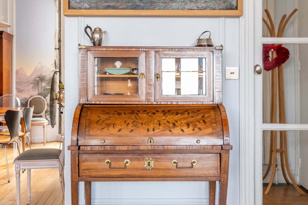 Impressions of the Eiffel Tower