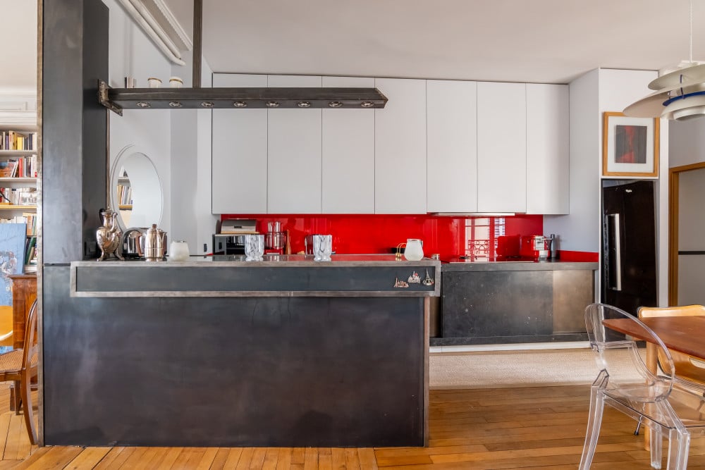 Impressions of the Eiffel Tower