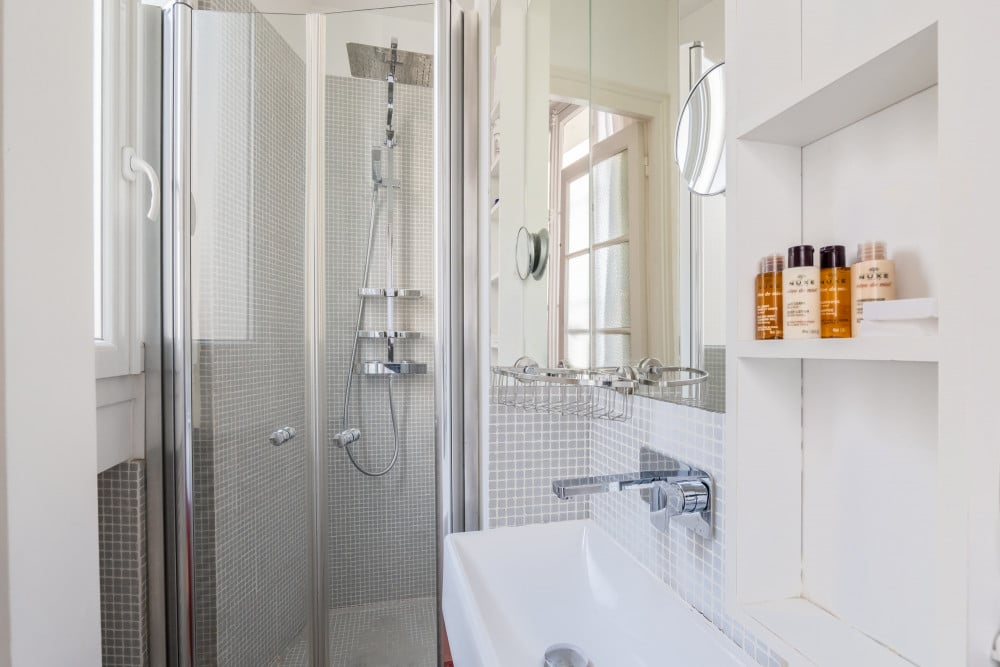 Impressions of the Eiffel Tower