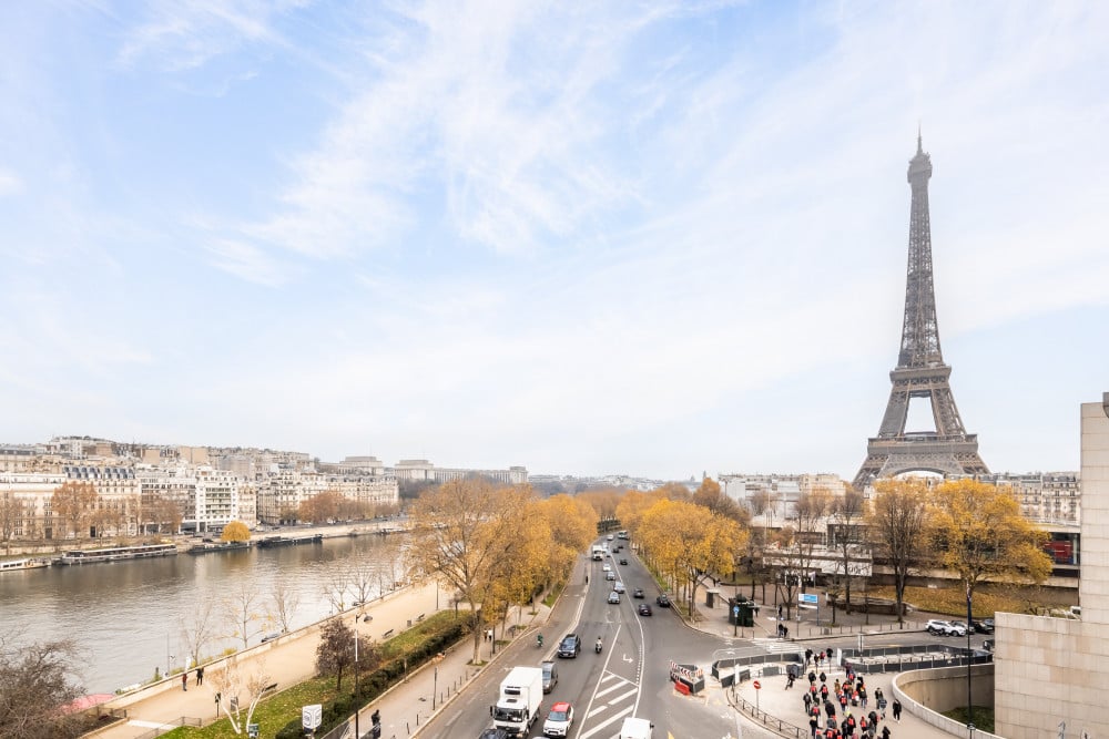 Impressions of the Eiffel Tower