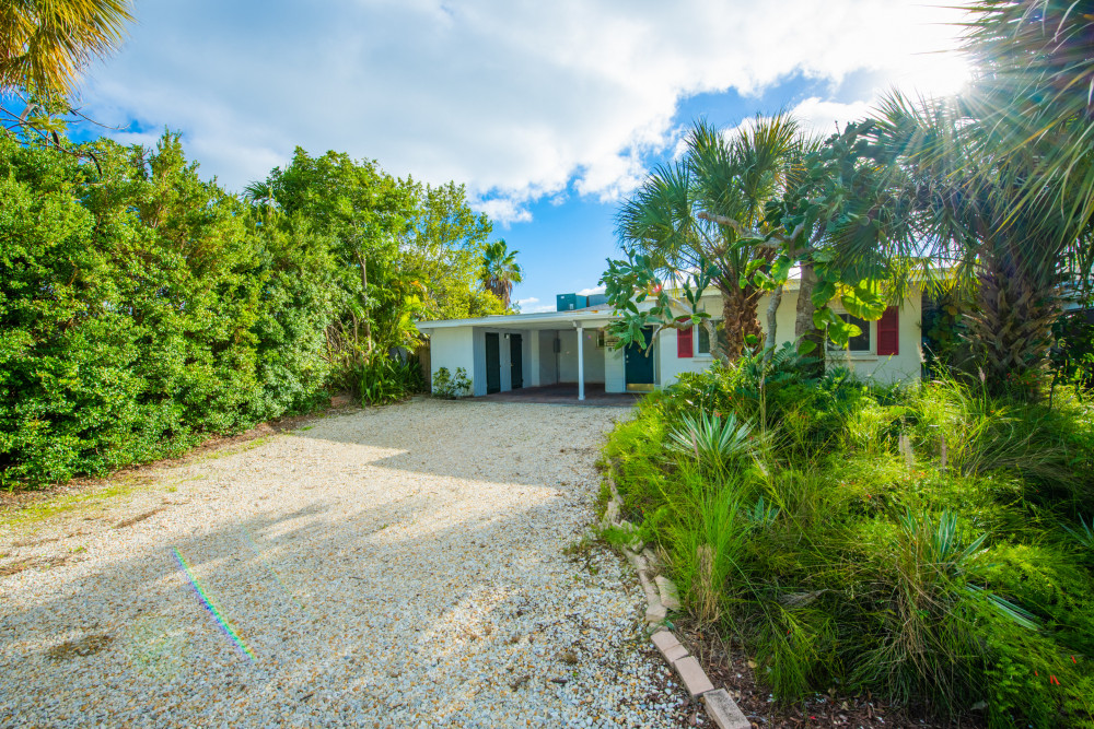 Anna Maria 245
