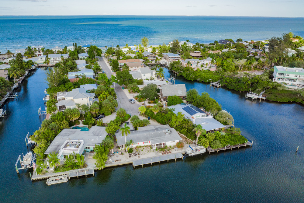 Anna Maria 245