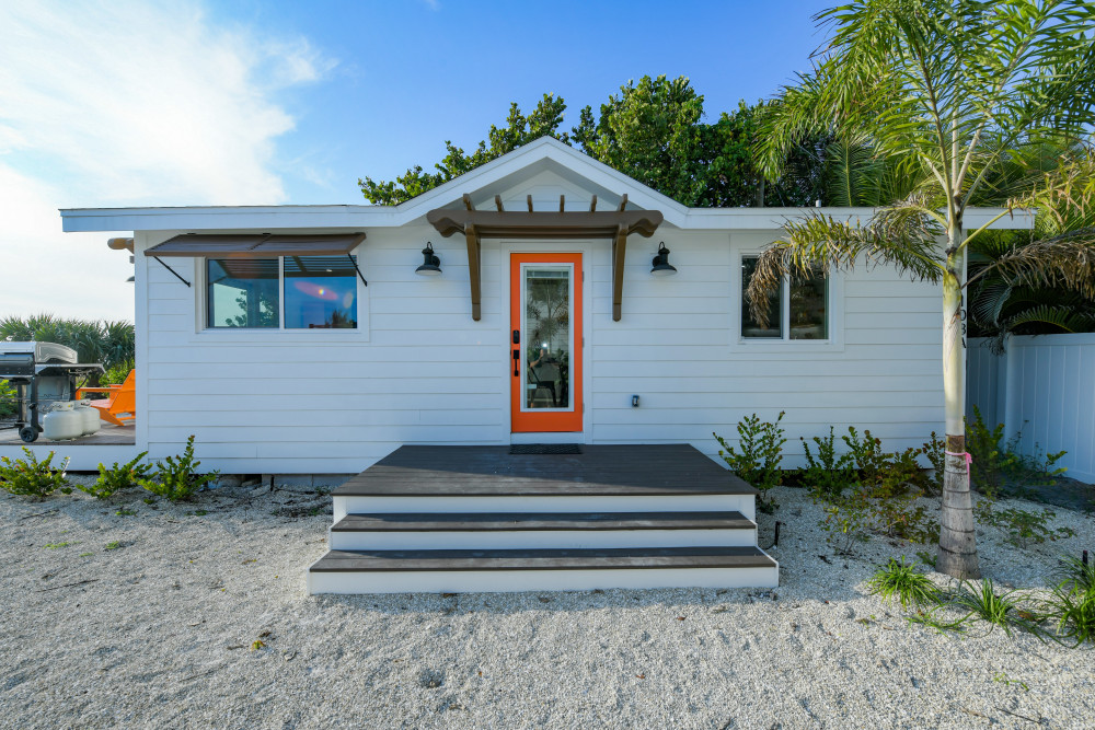 Anna Maria 244