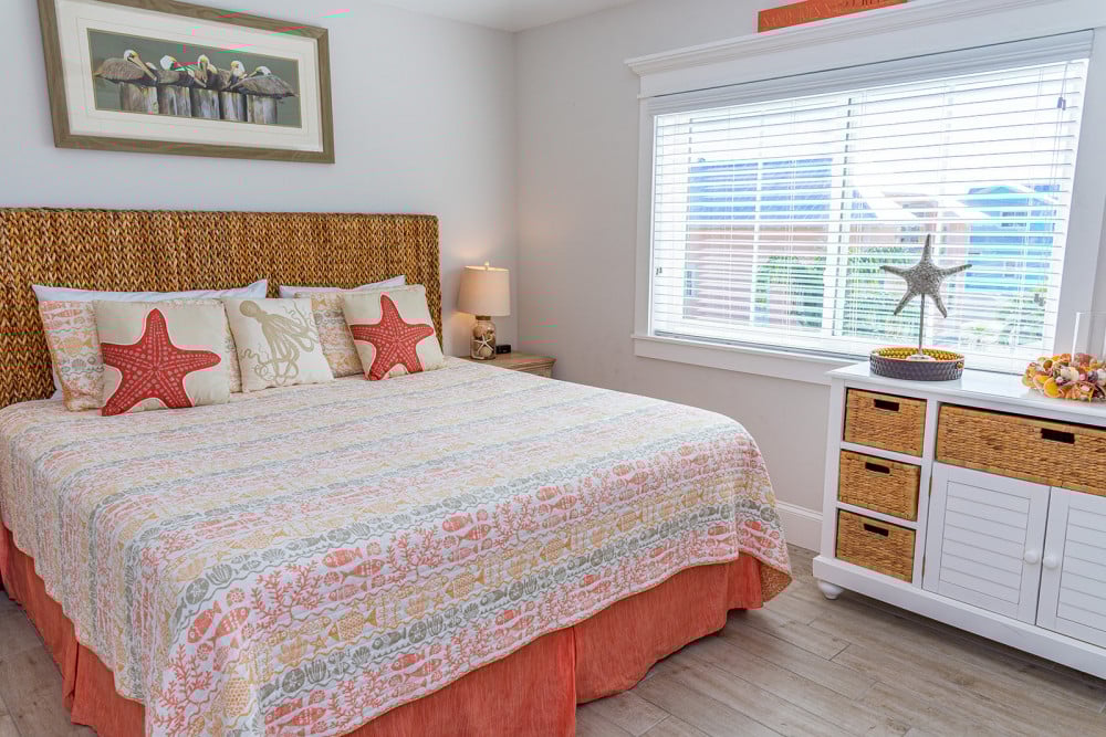 Holmes Beach 118