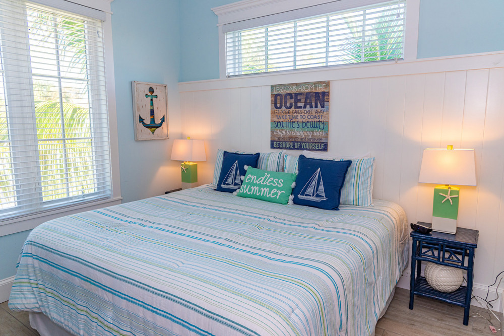 Holmes Beach 118