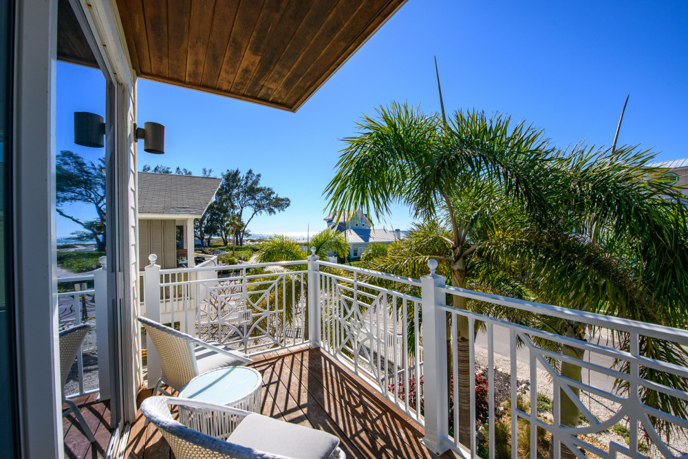 Holmes Beach 174