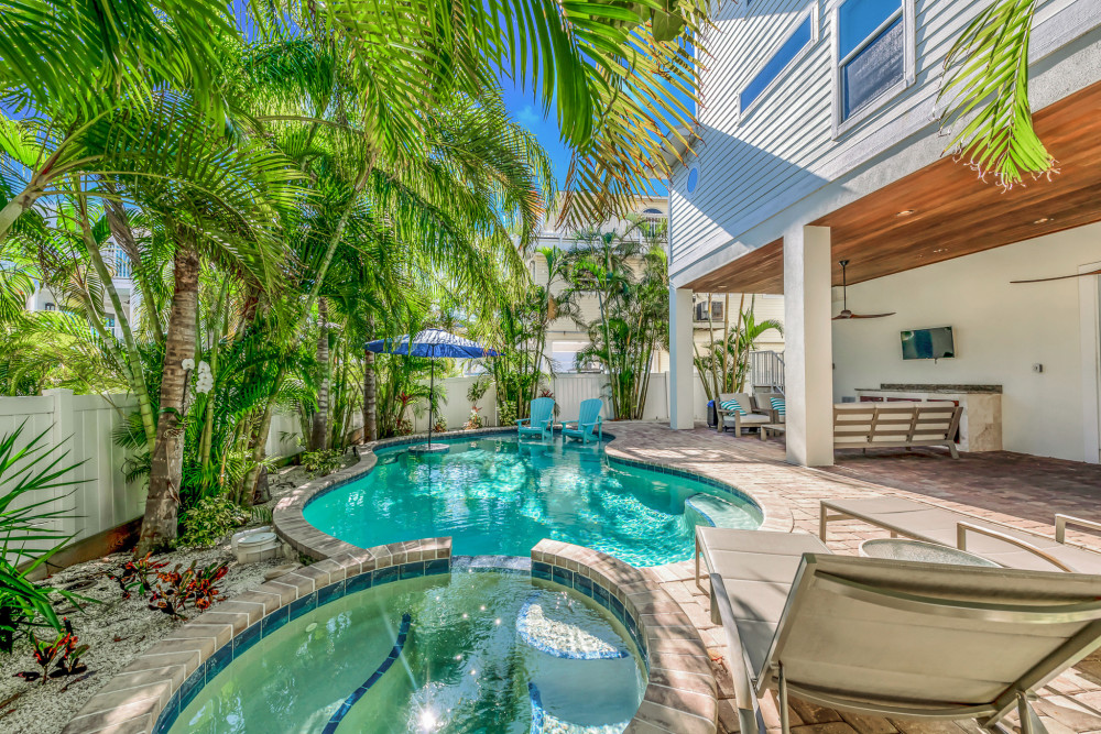 Holmes Beach 174