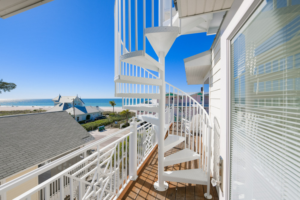 Holmes Beach 174