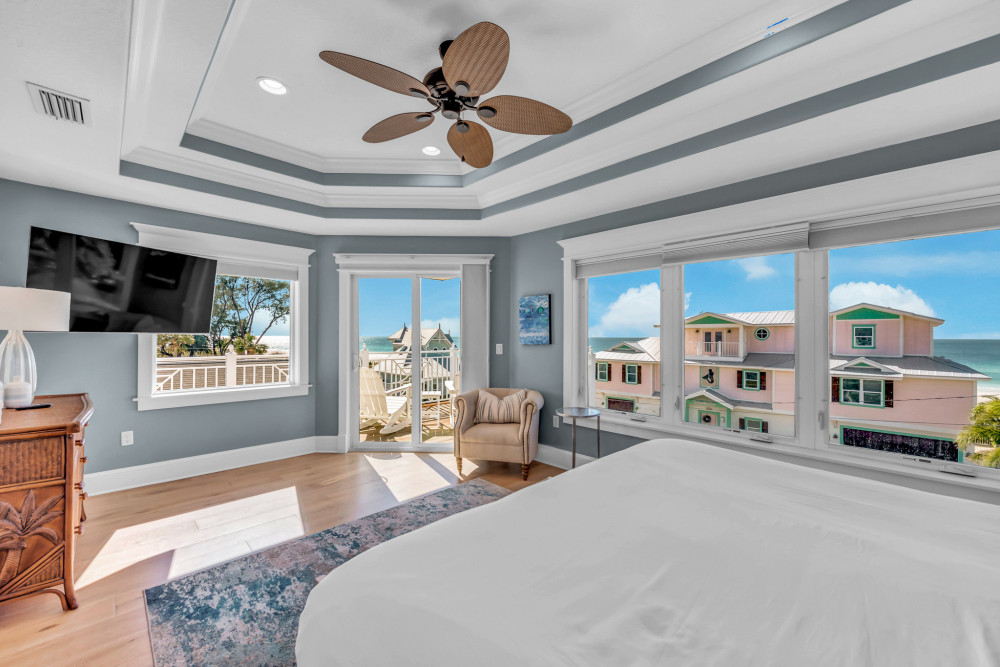 Holmes Beach 174