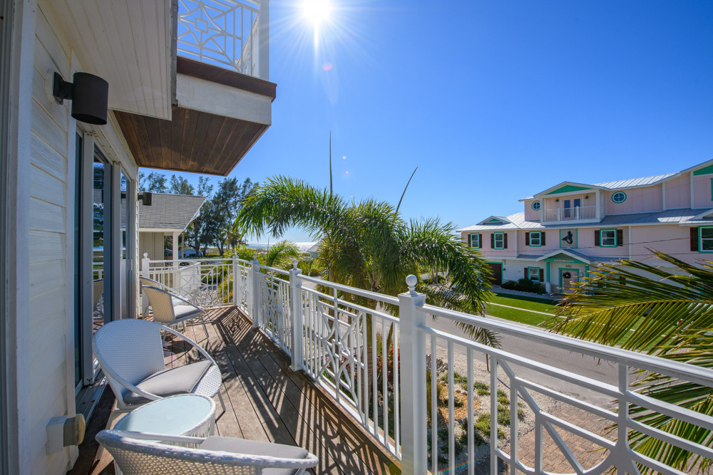 Holmes Beach 174