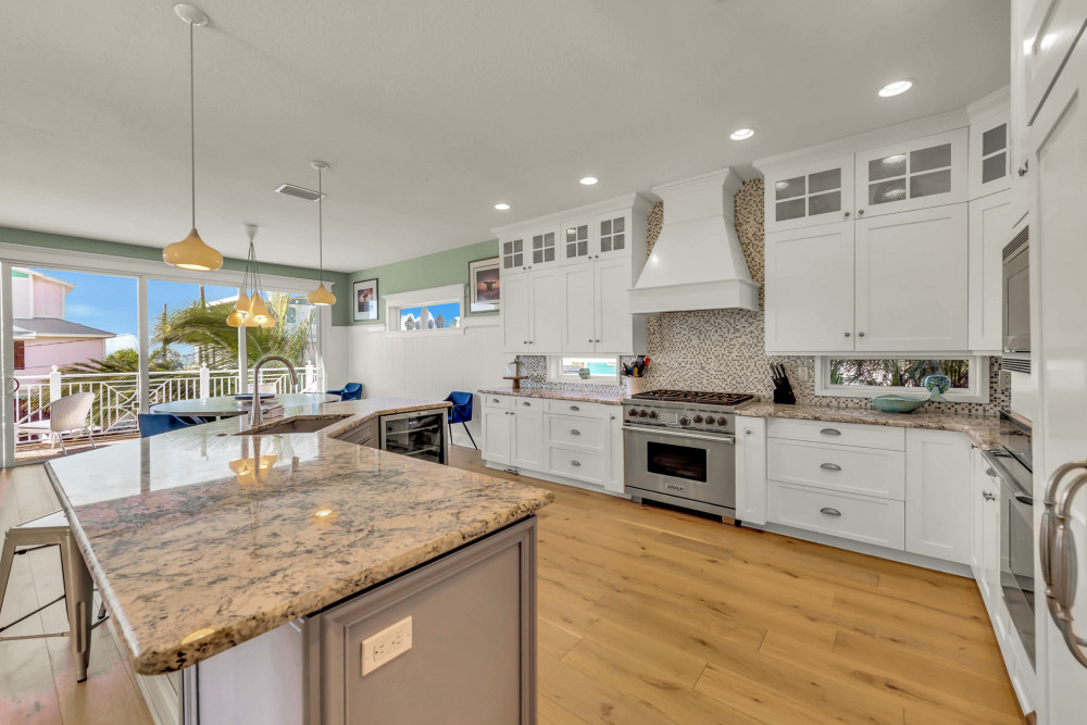Holmes Beach 174