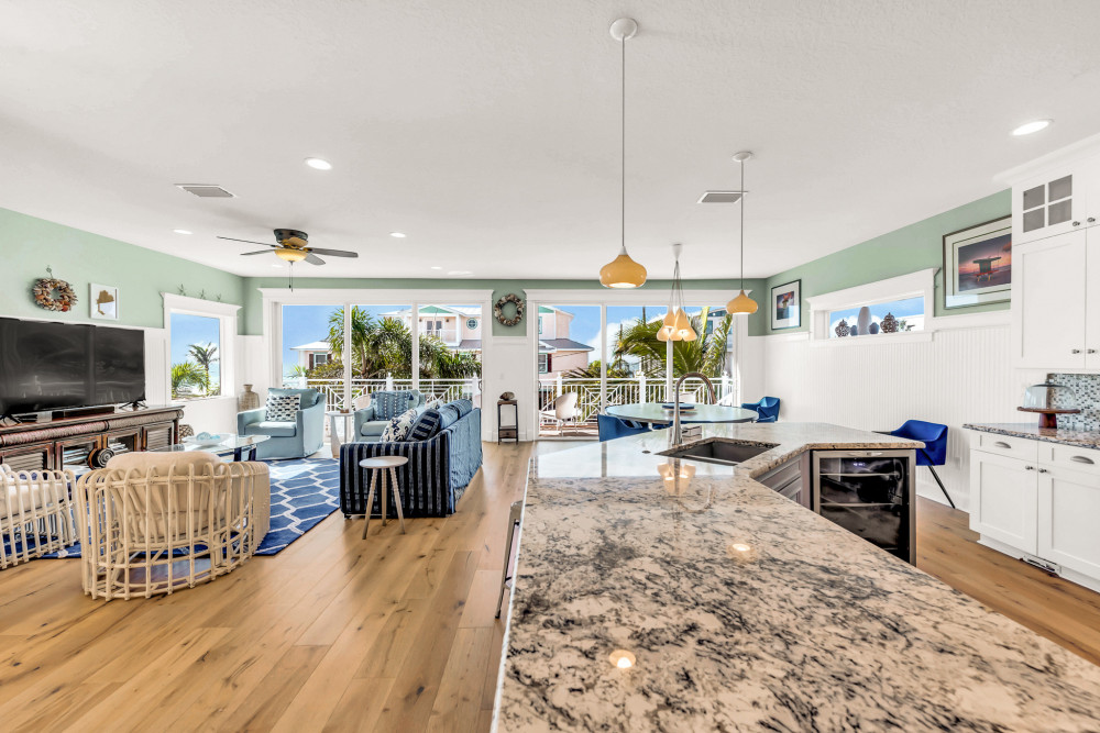 Holmes Beach 174
