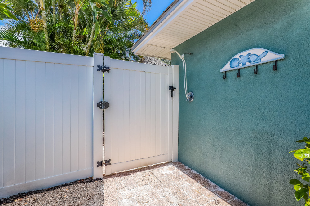 Holmes Beach 339