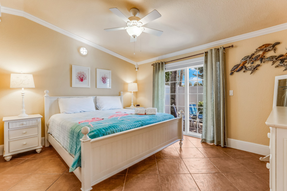 Holmes Beach 339