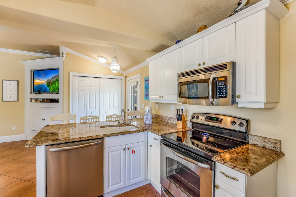 Holmes Beach 339
