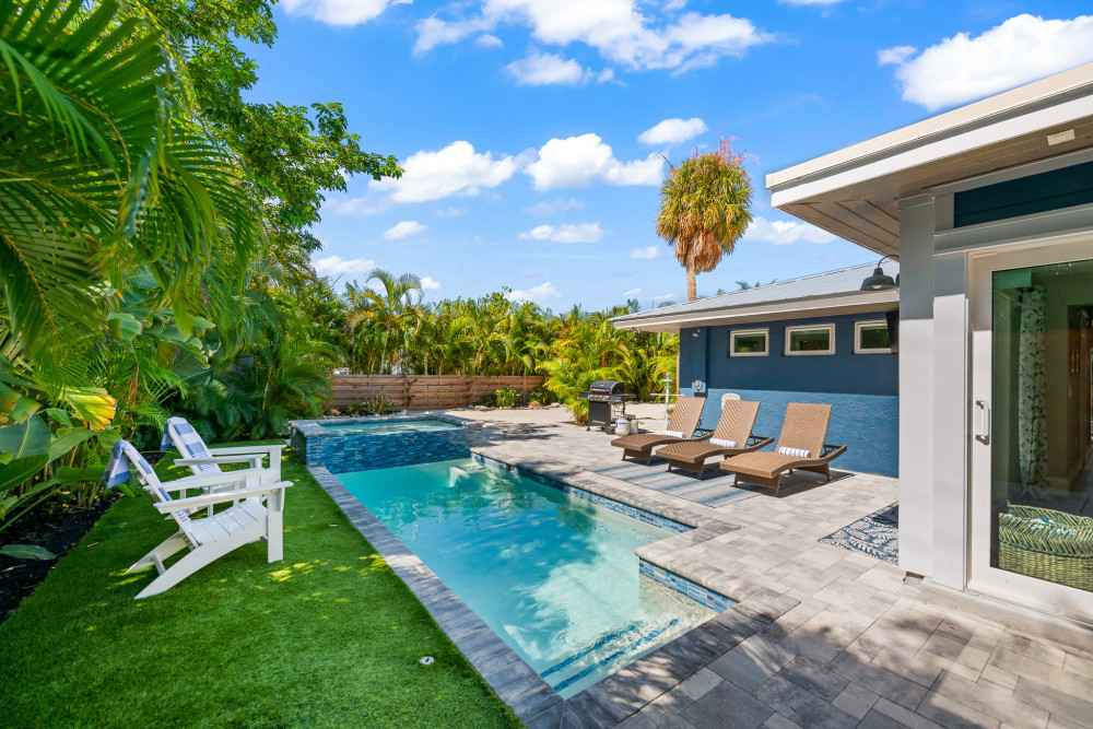 Holmes Beach 235