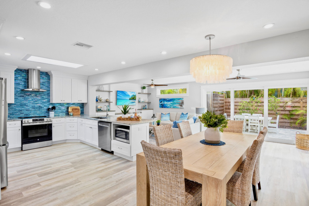 Holmes Beach 235