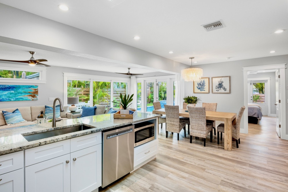 Holmes Beach 235