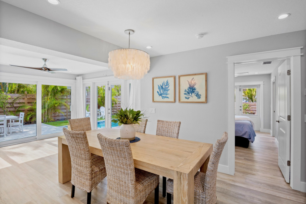 Holmes Beach 235