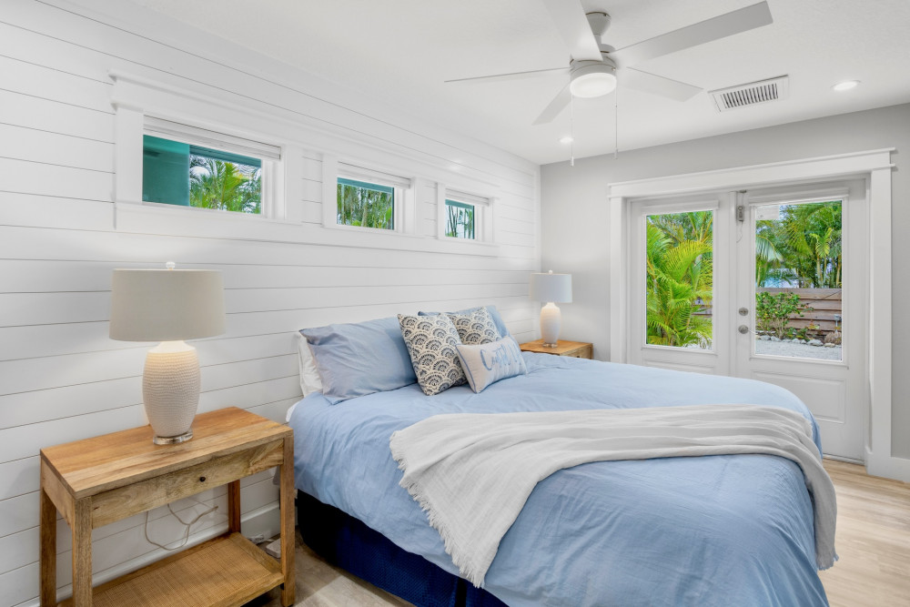 Holmes Beach 235