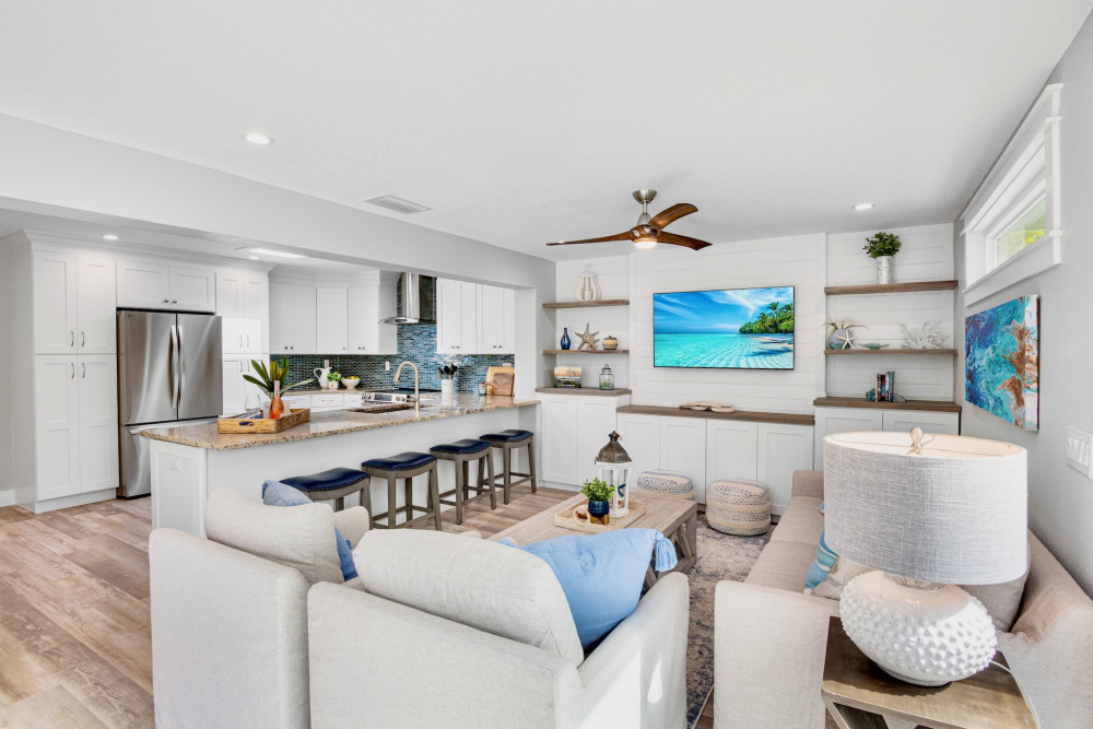 Holmes Beach 235