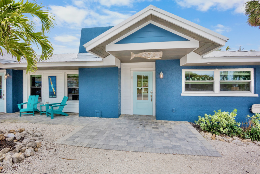 Holmes Beach 235
