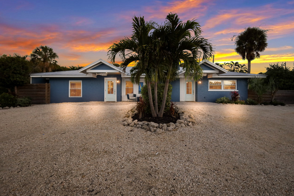 Holmes Beach 235