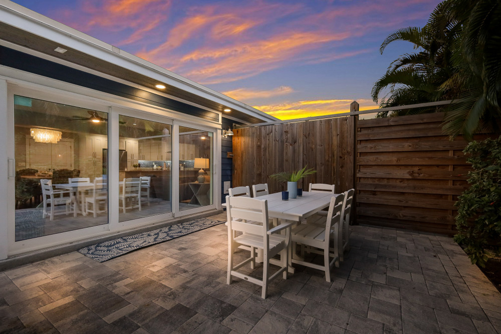 Holmes Beach 235