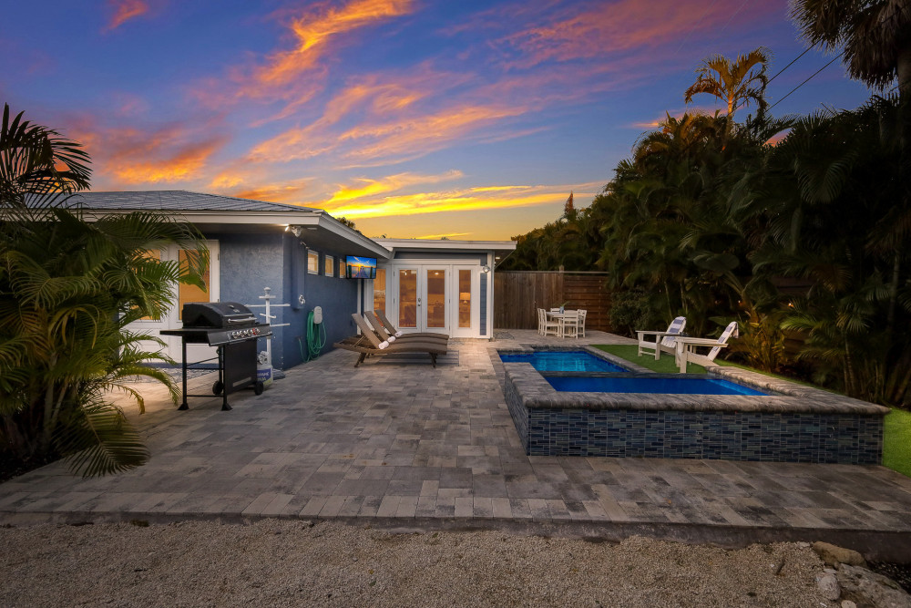 Holmes Beach 235
