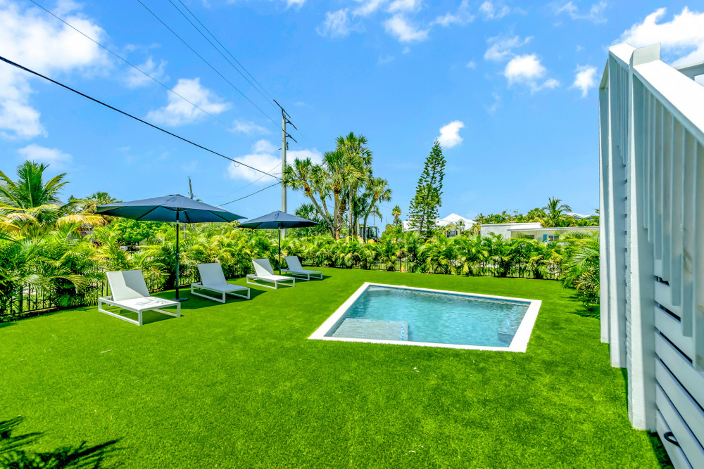 Holmes Beach 166