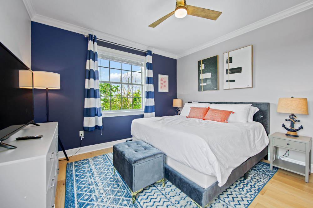 Holmes Beach 166
