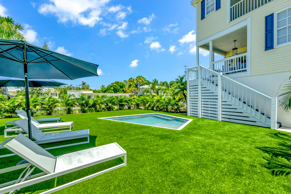 Holmes Beach 166