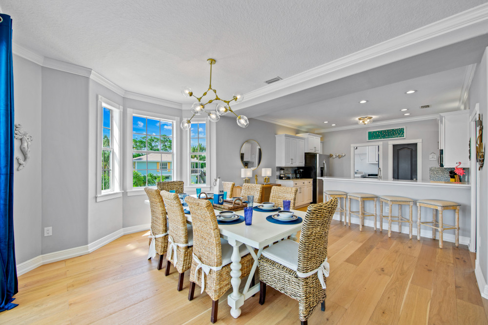 Holmes Beach 166
