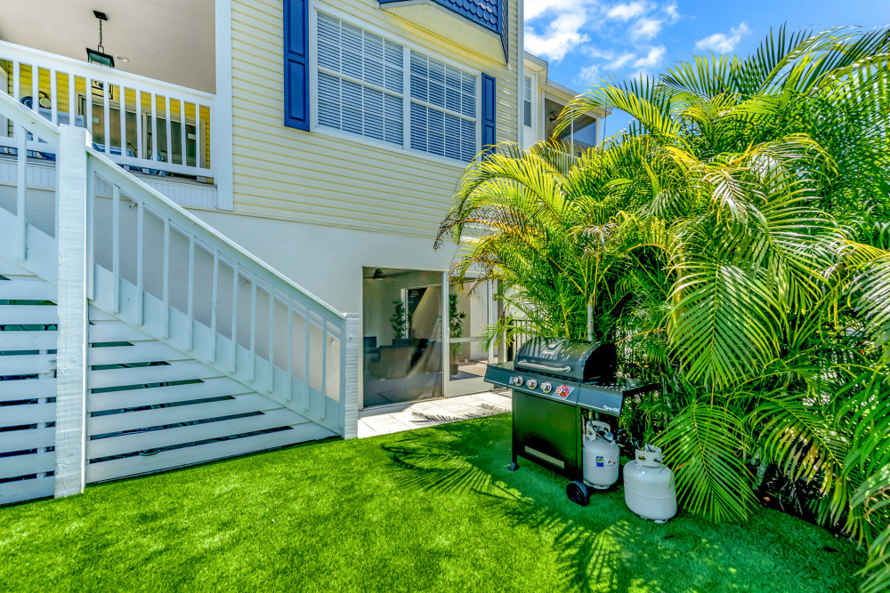 Holmes Beach 166