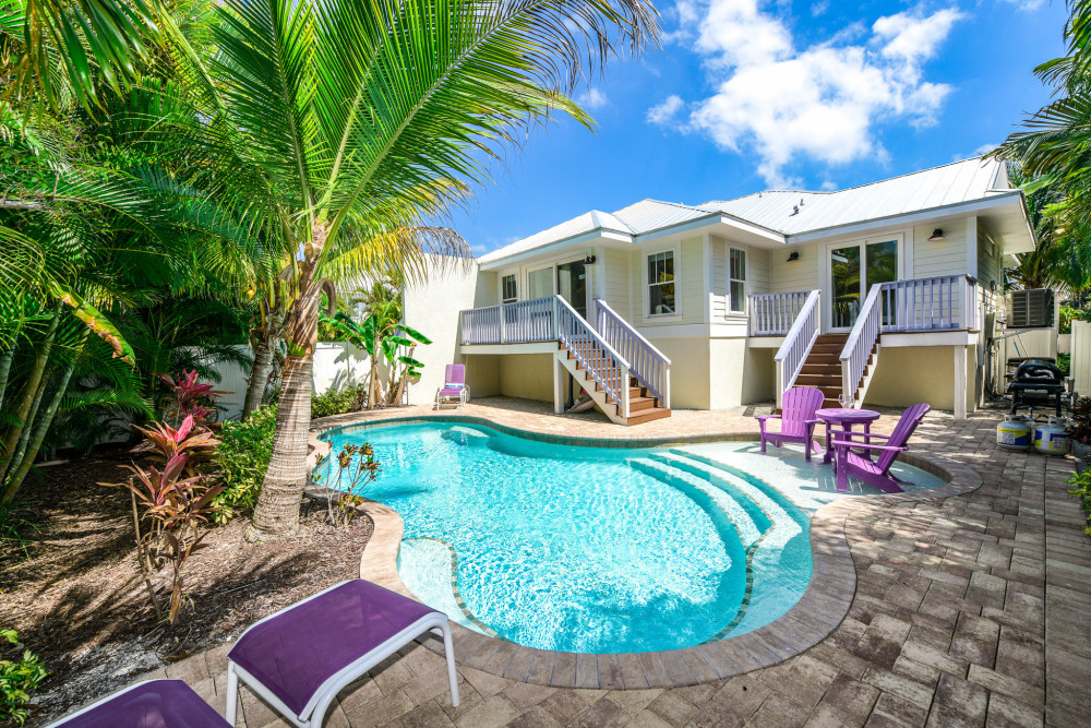 Holmes Beach 229