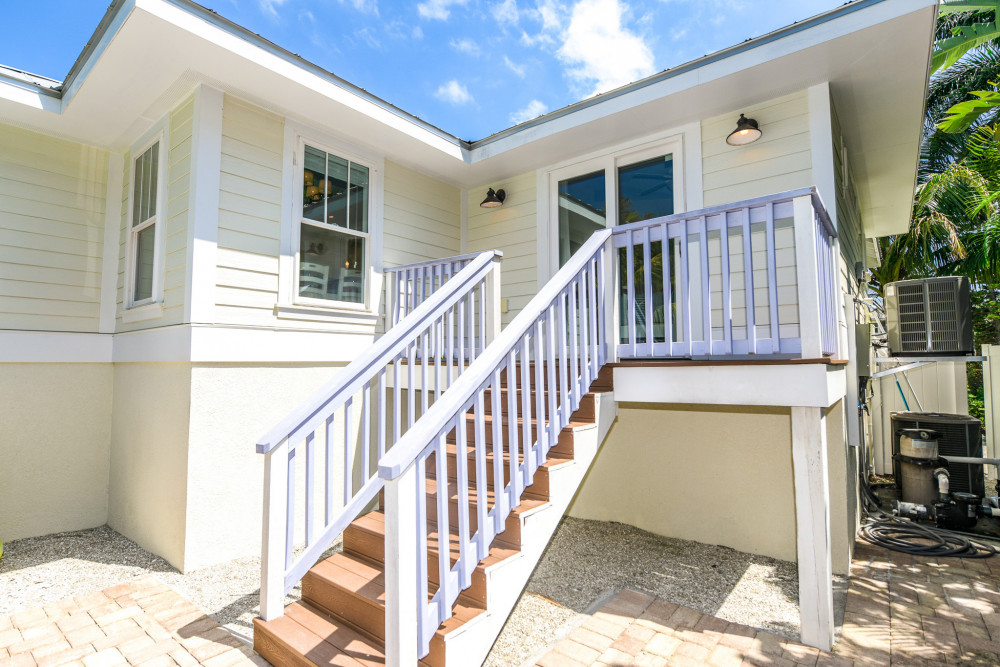 Holmes Beach 229