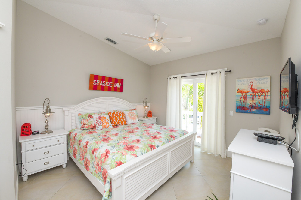 Holmes Beach 229