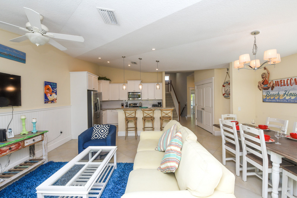 Holmes Beach 229