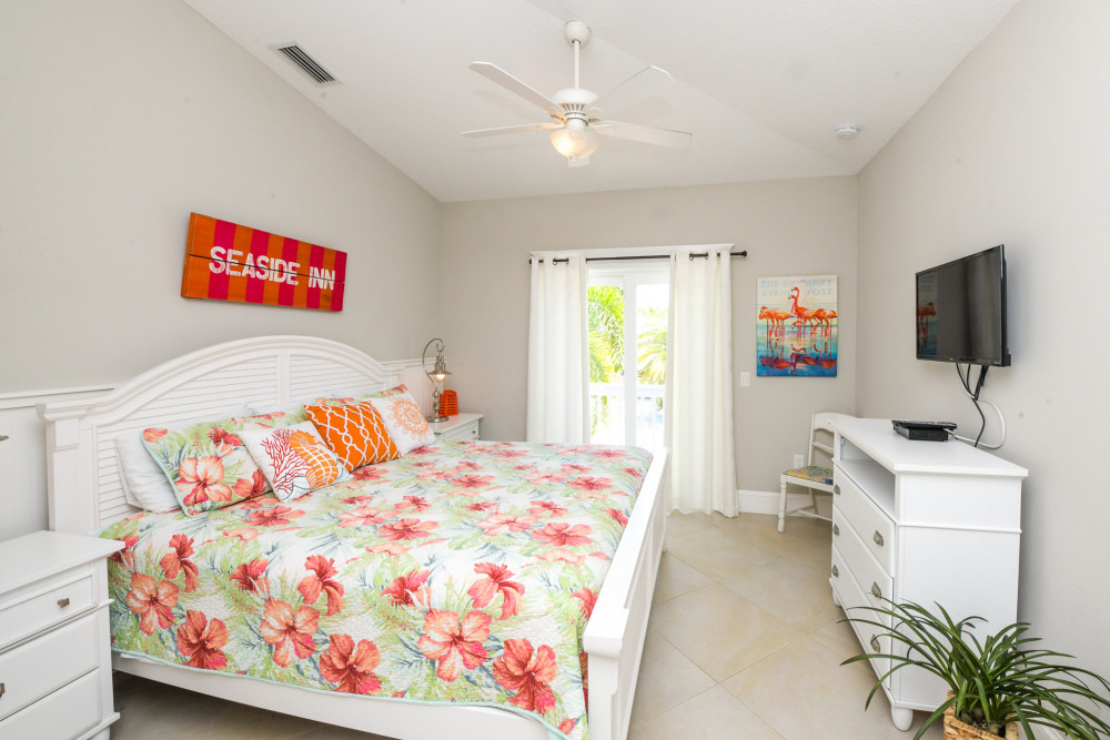 Holmes Beach 229
