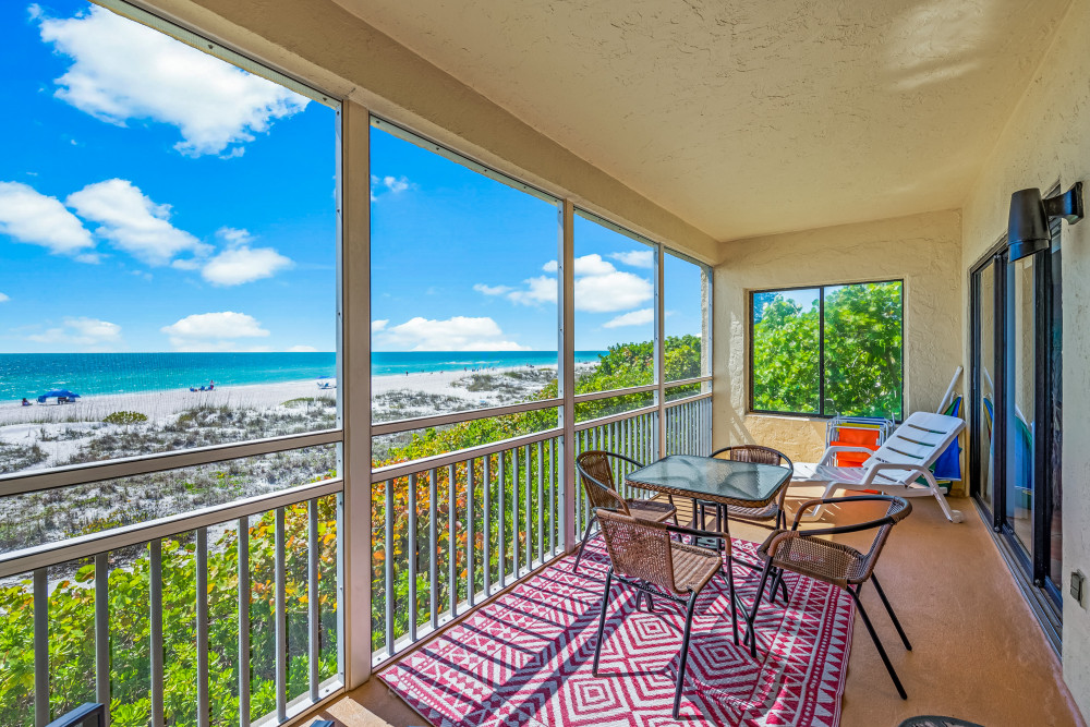 Holmes Beach 318