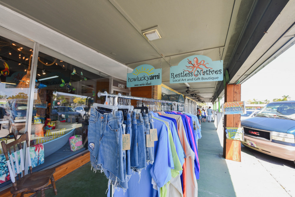 Holmes Beach 318