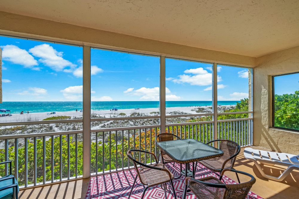 Holmes Beach 318