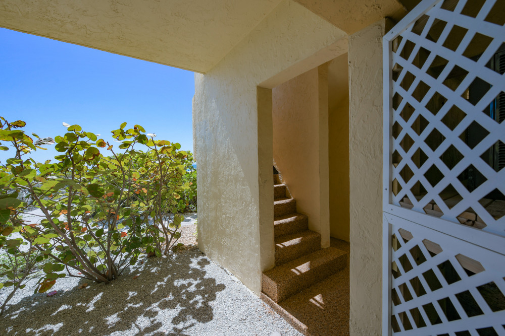 Holmes Beach 318