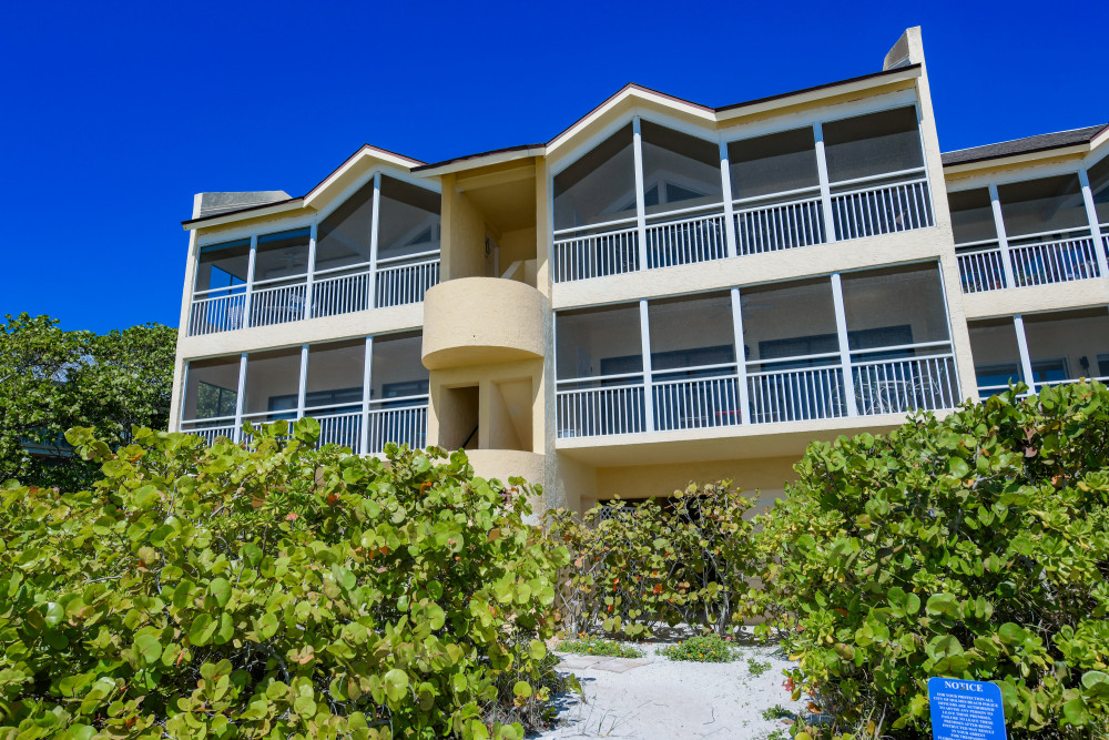 Holmes Beach 318