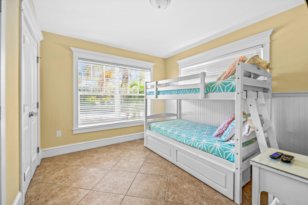 Holmes Beach 217