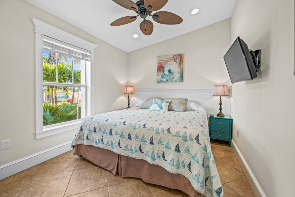 Holmes Beach 217