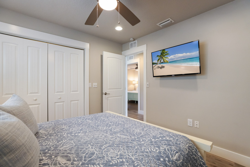 Holmes Beach 181