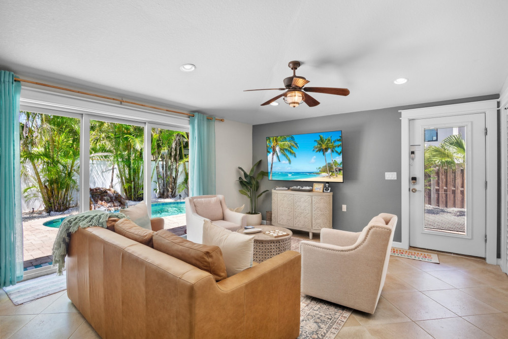 Holmes Beach 281