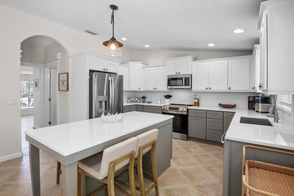 Holmes Beach 281
